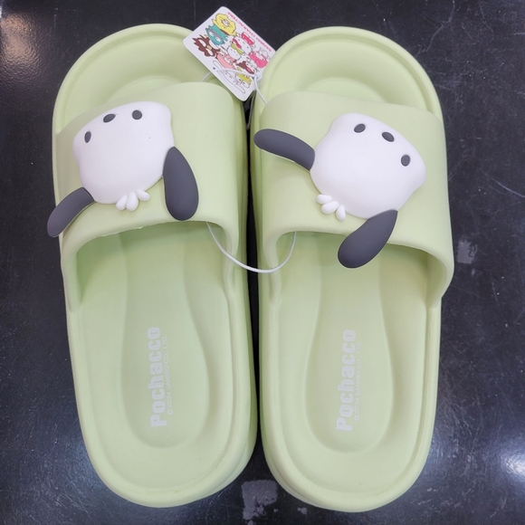 Brand New Sanrio Pochacco Big Charm Slippers US 8.5 - Picture 5 of 9